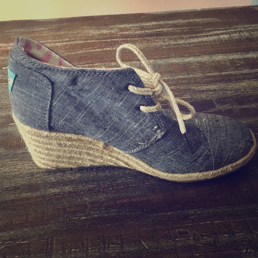 Tom wedge boots